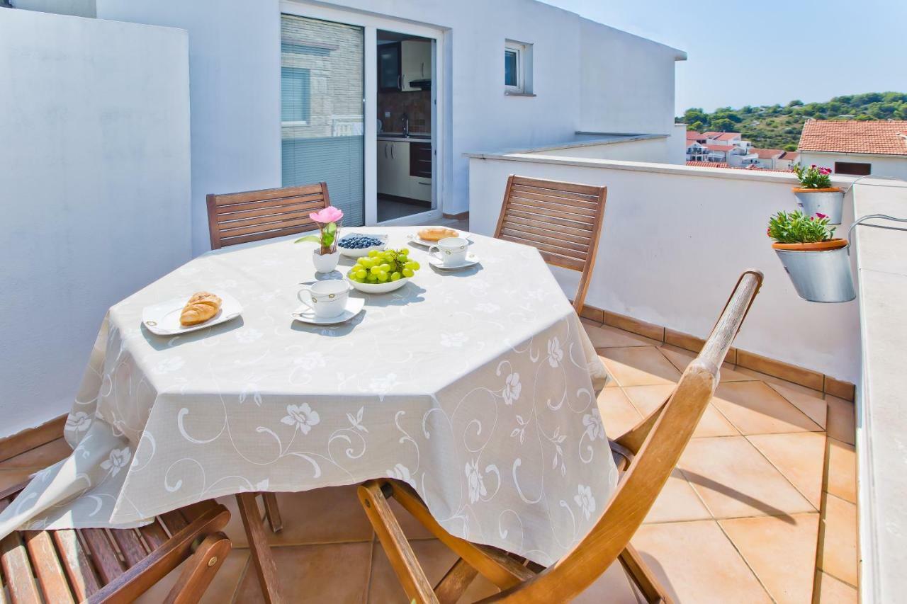 Hvar Apartments 8 Min To The Beach フヴァル エクステリア 写真